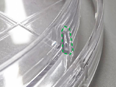 側(cè)邊多條加強筋設(shè)計，培養(yǎng)皿與皿蓋緊密度更高，倒置不易脫落