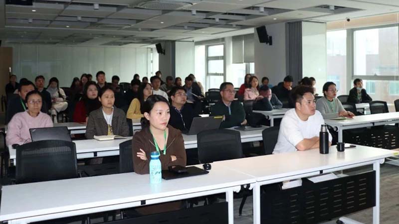 潔特生物“AI賦能”專題培訓圓滿舉辦，開啟智能化深化新篇章！